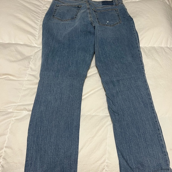 Abercrombie and Fitch Women’s jeans - Picture 3 of 3
